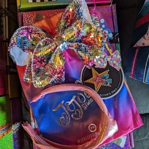 🎀 Bow 29 💎 JoJo Siwa Bow of the month club!